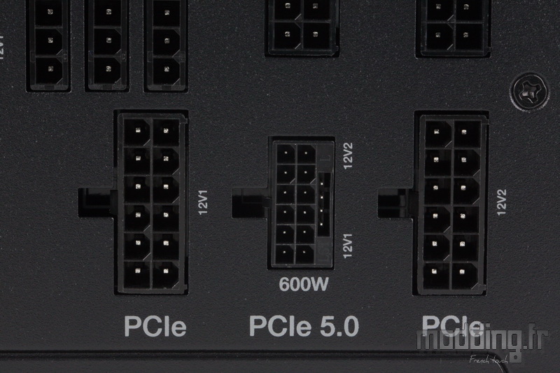 Corsair RMe Series 2023 : Une nouvelle gamme de blocs d'alimentation  compatibles ATX 3.0.